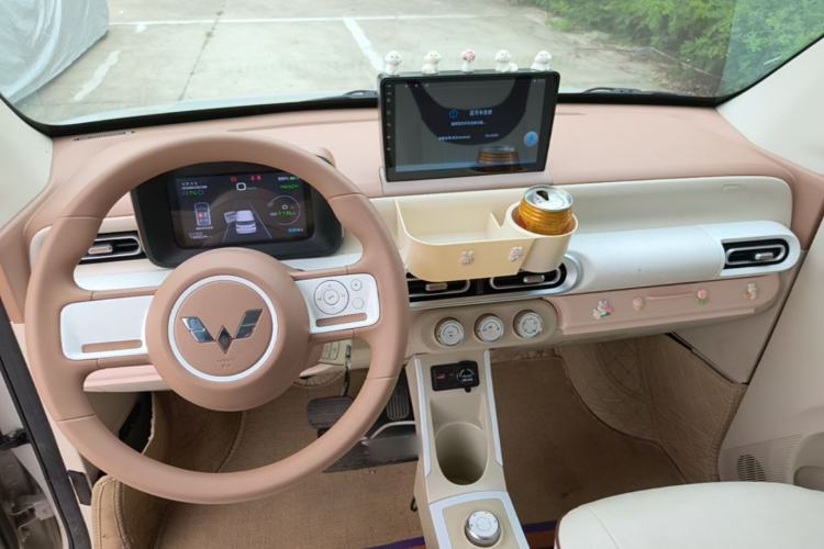 Used Wuling Hongguang MINIEV 2024 3rd Generation 215km Youth Edition Center Console