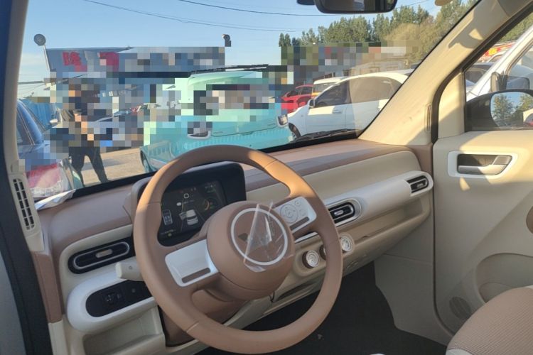 Used Wuling Hongguang MINIEV 2024 3rd Generation 215km Youth Edition Center Console