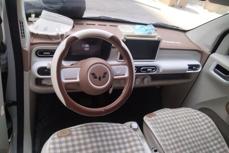 Used Wuling Hongguang MINIEV 2024 3rd Generation 215km Advanced Version Center Console