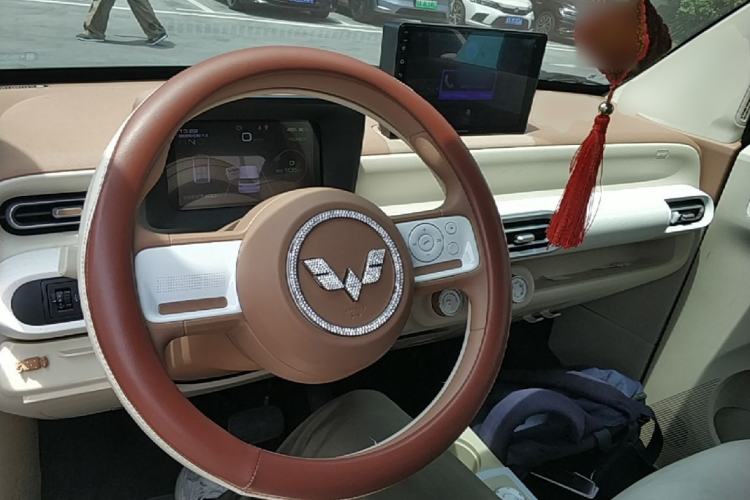 Used Wuling Hongguang MINIEV 2024 3rd Generation 215km Youth Edition Center Console