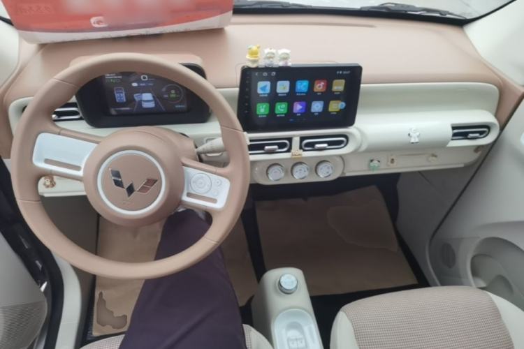 Used Wuling Hongguang MINIEV 2024 3rd Generation 215km Advanced Version Center Console