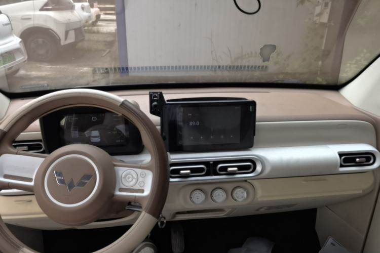 Used Wuling Hongguang MINIEV 2024 3rd Generation 215km Advanced Version Center Console