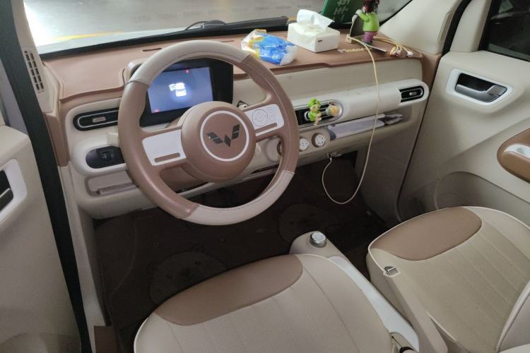 Used Wuling Hongguang MINIEV 2024 3rd Generation 215km Youth Edition Center Console