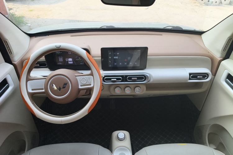 Used Wuling Hongguang MINIEV 2024 3rd Generation 215km Advanced Version Center Console