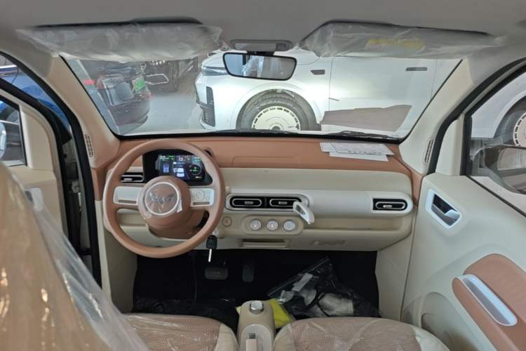 Used Wuling Hongguang MINIEV 2024 3rd Generation 215km Youth Edition Center Console