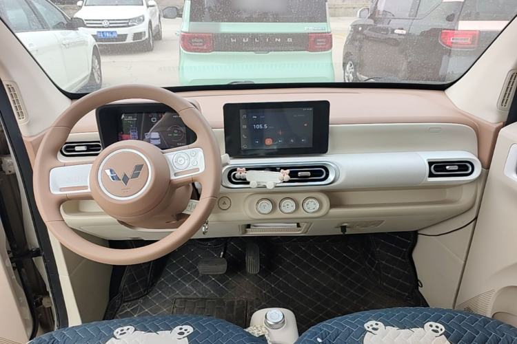 Used Wuling Hongguang MINIEV 2024 3rd Generation 215km Advanced Version Center Console