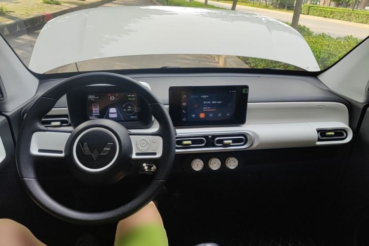 Used Wuling Hongguang MINIEV 2024 3rd Generation 215km Advanced Version Center Console