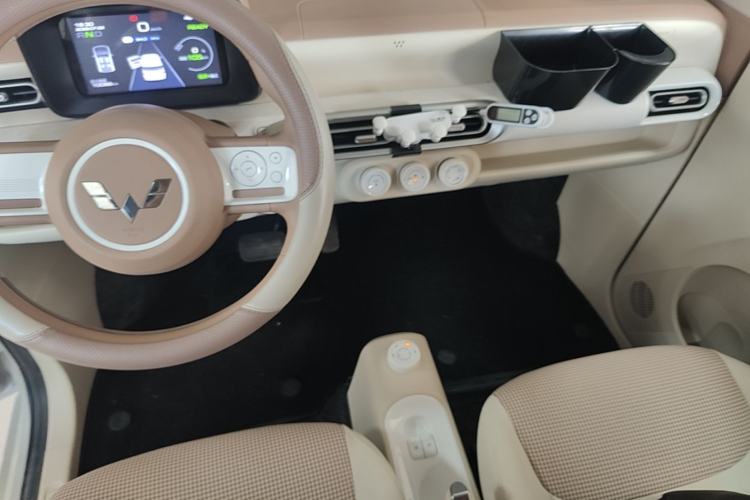 Used Wuling Hongguang MINIEV 2024 3rd Generation 215km Youth Edition Center Console