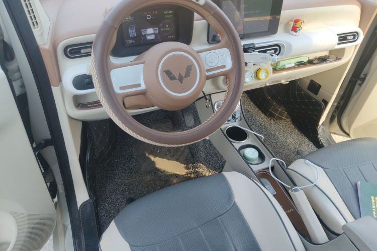 Used Wuling Hongguang MINIEV 2024 3rd Generation 215km Advanced Version Center Console