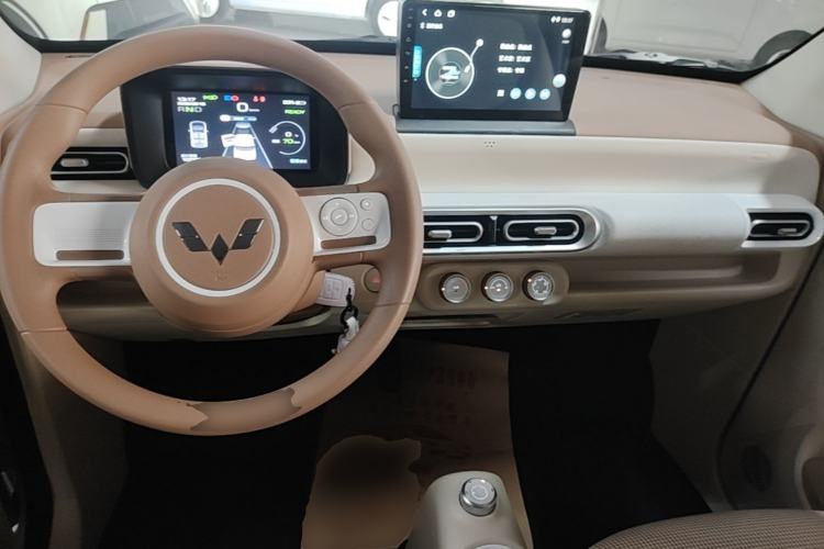 Used Wuling Hongguang MINIEV 2024 3rd Generation 215km Youth Edition Center Console