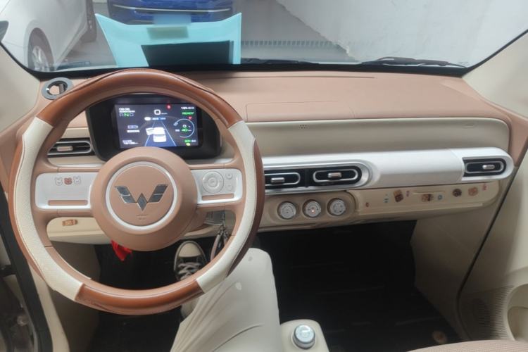 Used Wuling Hongguang MINIEV 2024 3rd Generation 215km Youth Edition Center Console