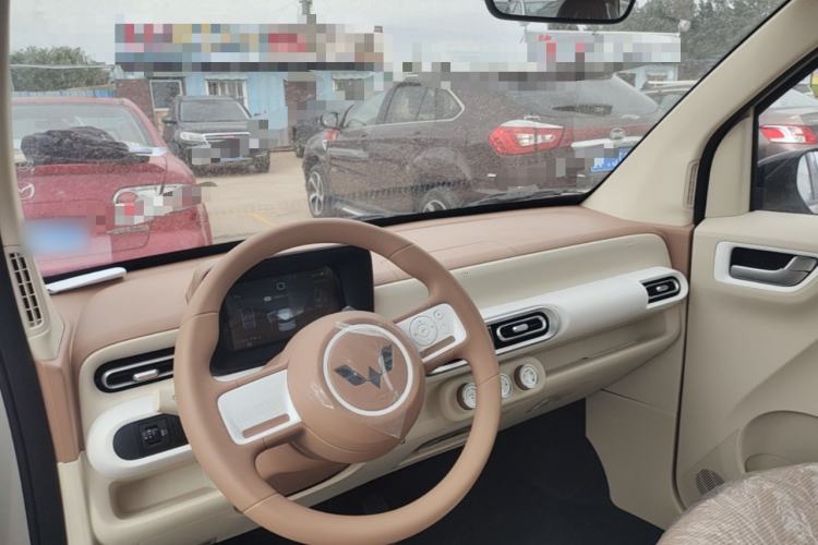 Used Wuling Hongguang MINIEV 2024 3rd Generation 215km Youth Edition Center Console