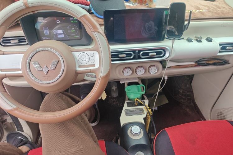 Used Wuling Hongguang MINIEV 2024 3rd Generation 215km Advanced Version Center Console