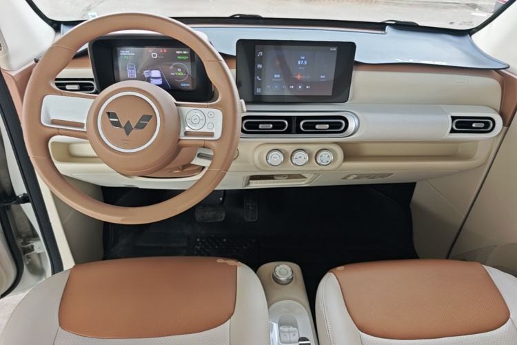 Used Wuling Hongguang MINIEV 2024 3rd Generation 215km Advanced Version Center Console
