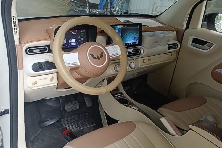 Used Wuling Hongguang MINIEV 2024 3rd Generation 215km Youth Edition Center Console