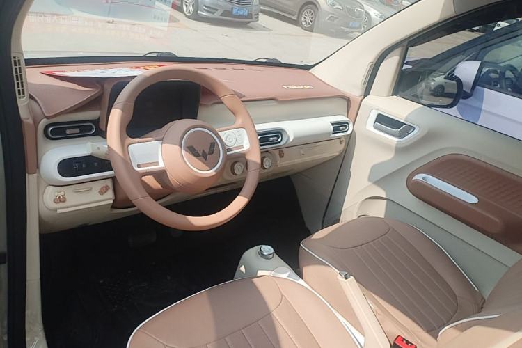 Used Wuling Hongguang MINIEV 2024 3rd Generation 215km Youth Edition Center Console