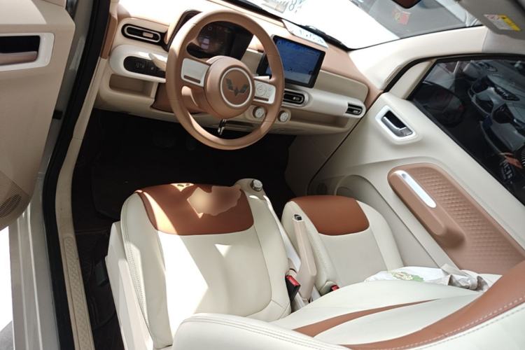 Used Wuling Hongguang MINIEV 2024 3rd Generation 215km Youth Edition Center Console