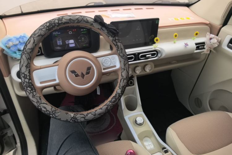 Used Wuling Hongguang MINIEV 2024 3rd Generation 215km Youth Edition Center Console