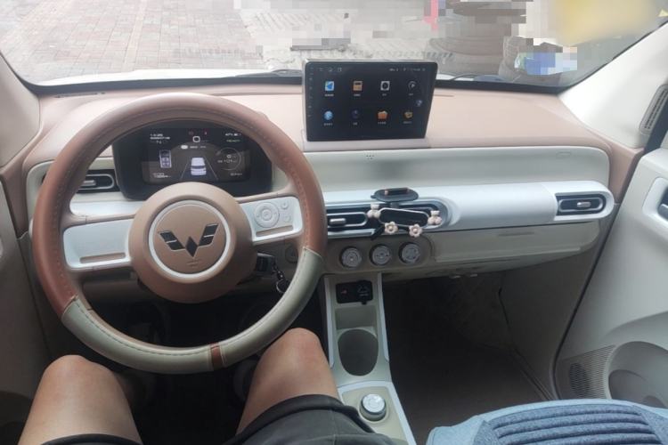 Used Wuling Hongguang MINIEV 2024 3rd Generation 215km Youth Edition Center Console