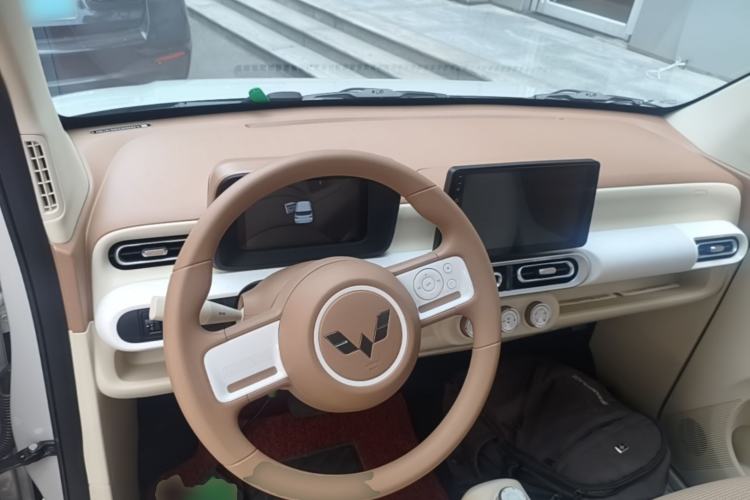 Used Wuling Hongguang MINIEV 2024 3rd Generation 215km Youth Edition Center Console