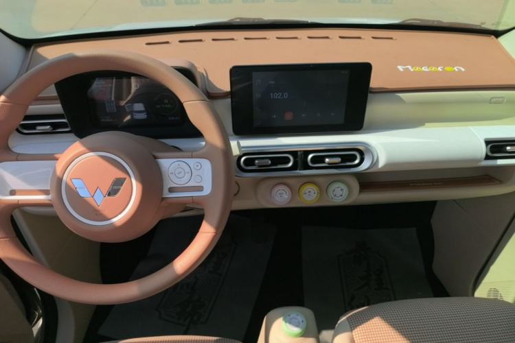 Used Wuling Hongguang MINIEV 2024 3rd Generation 215km Advanced Version Center Console