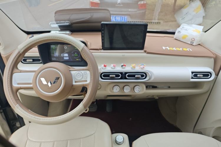 Used Wuling Hongguang MINIEV 2024 3rd Generation 215km Youth Edition Center Console