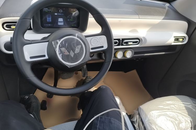Used Wuling Hongguang MINIEV 2024 3rd Generation 215km Youth Edition Center Console