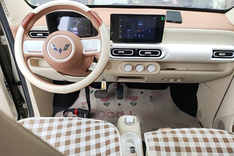 Used Wuling Hongguang MINIEV 2024 3rd Generation 215km Advanced Version Center Console