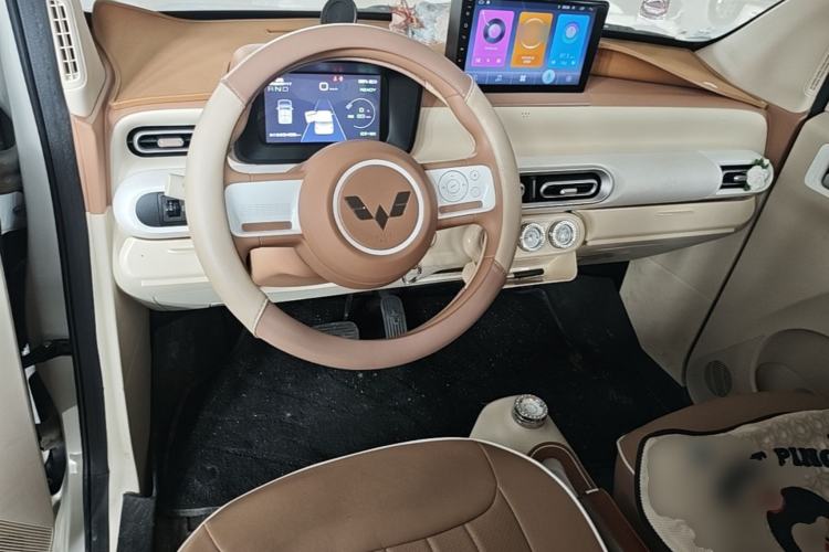 Used Wuling Hongguang MINIEV 2024 3rd Generation 215km Youth Edition Center Console