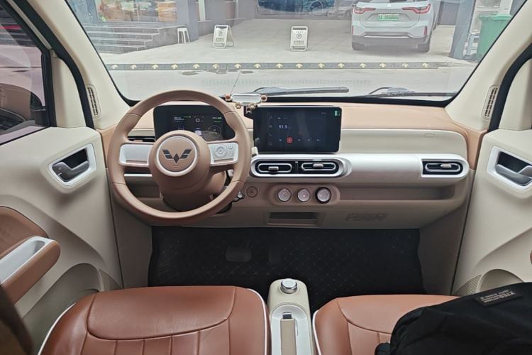 Used Wuling Hongguang MINIEV 2024 3rd Generation 215km Advanced Version Center Console