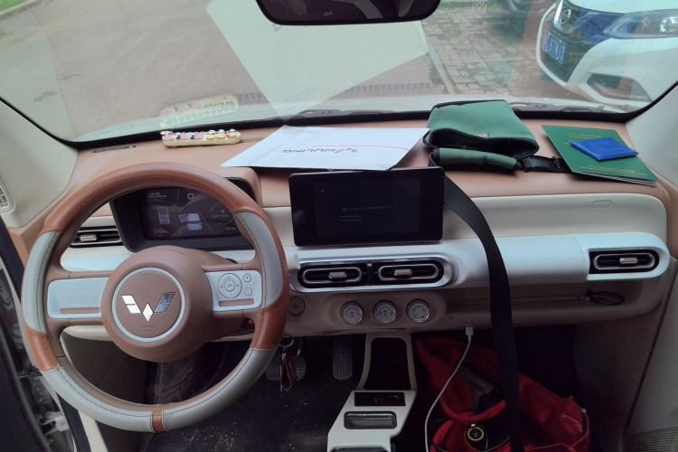 Used Wuling Hongguang MINIEV 2024 3rd Generation 215km Advanced Version Center Console