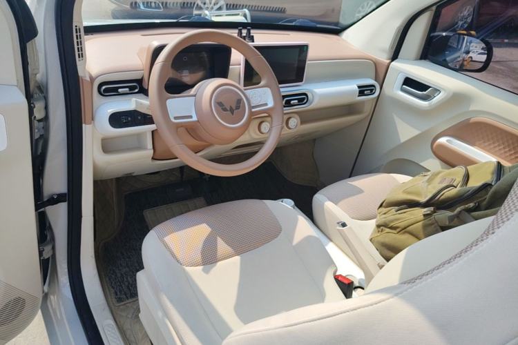 Used Wuling Hongguang MINIEV 2024 3rd Generation 215km Advanced Version Center Console