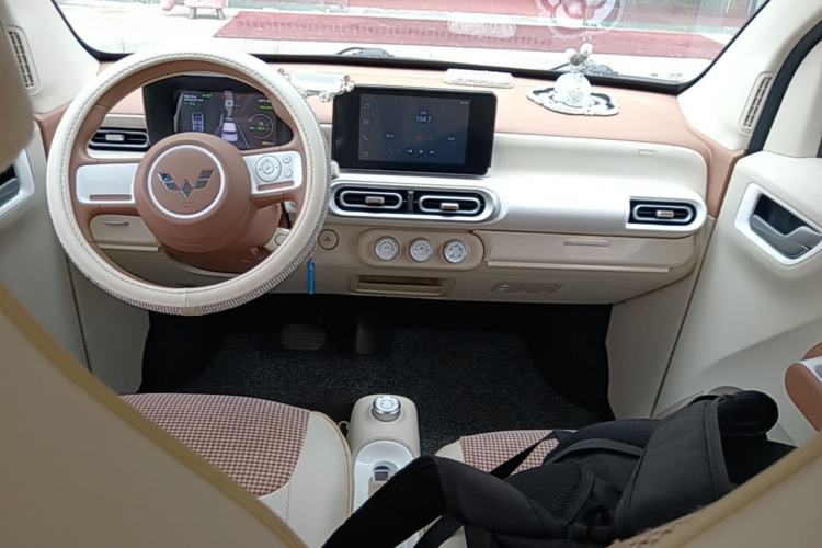 Used Wuling Hongguang MINIEV 2024 3rd Generation 215km Advanced Version Center Console