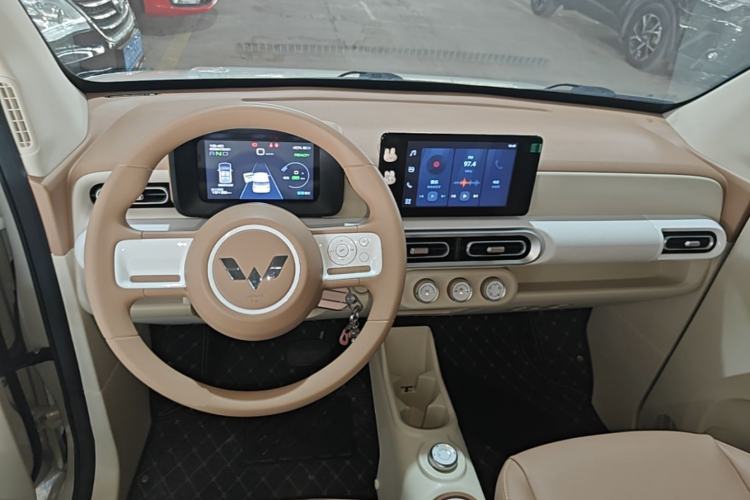 Used Wuling Hongguang MINIEV 2024 3rd Generation 215km Advanced Version Center Console