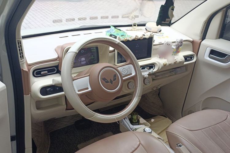 Used Wuling Hongguang MINIEV 2024 3rd Generation 215km Advanced Version Center Console