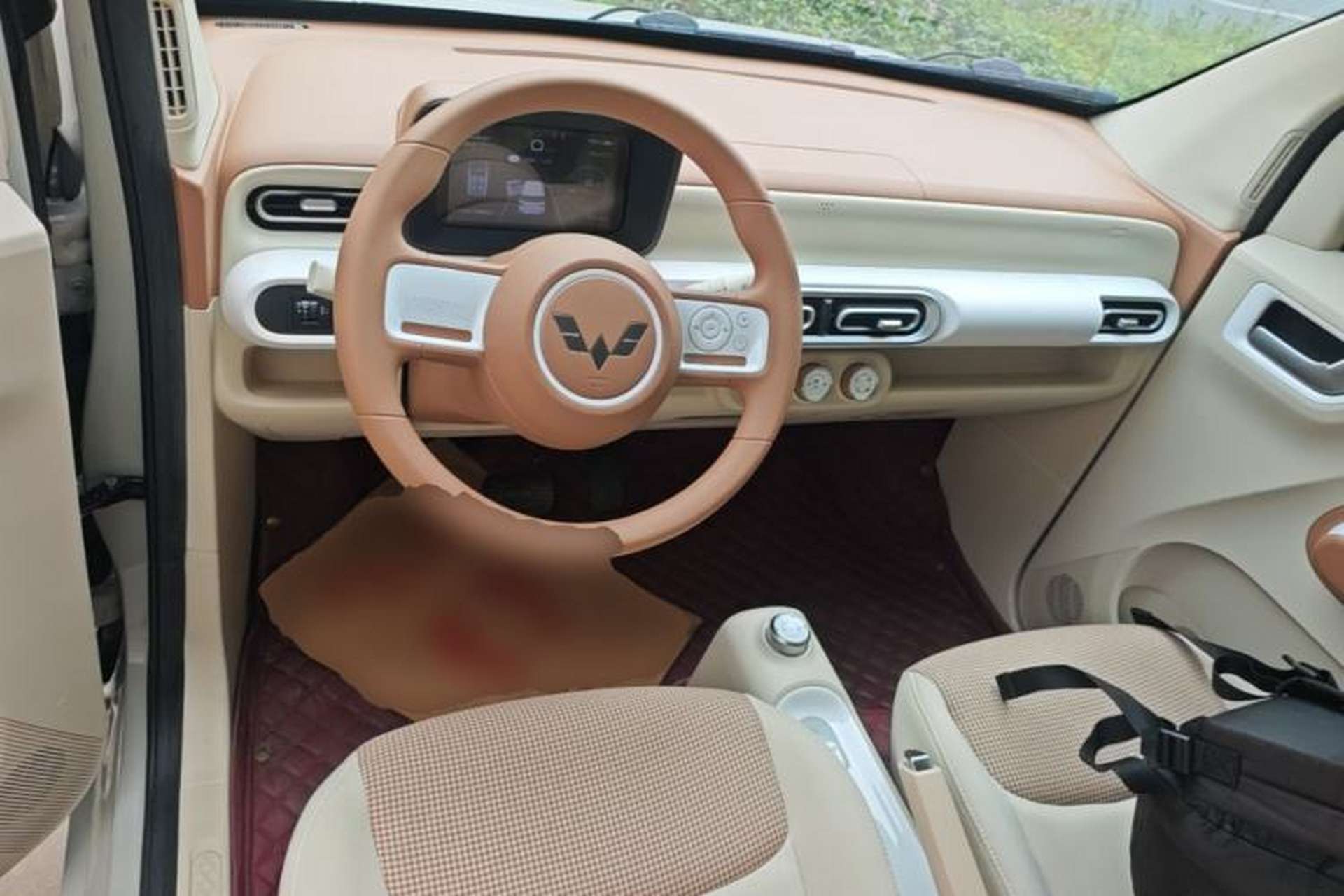 Used Wuling Hongguang MINIEV 2024 3rd Generation 215km Youth Edition Center Console