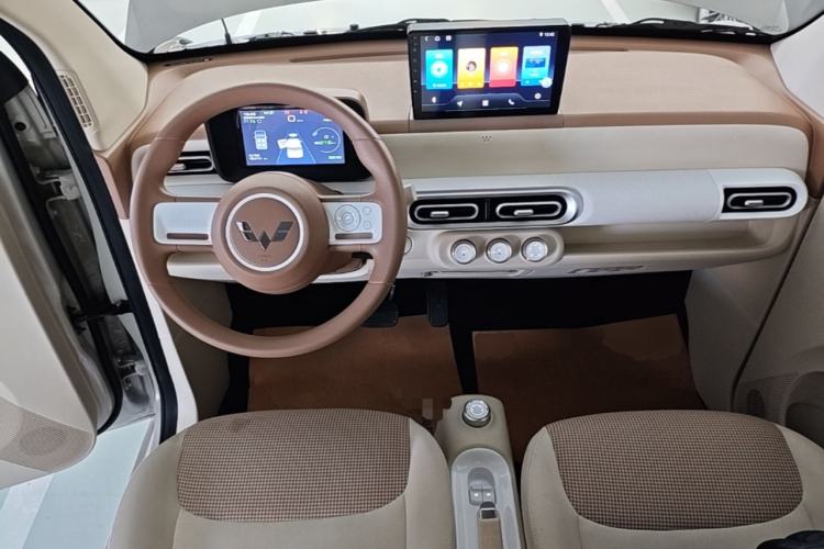 Used Wuling Hongguang MINIEV 2024 3rd Generation 215km Youth Edition Center Console