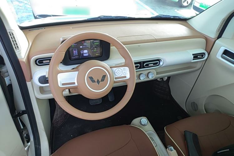 Used Wuling Hongguang MINIEV 2024 3rd Generation 215km Youth Edition Center Console