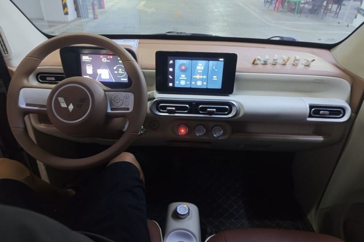 Used Wuling Hongguang MINIEV 2024 3rd Generation 215km Advanced Version Center Console