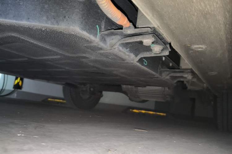 Used Wuling Hongguang MINIEV 2024 3rd Generation 215km Advanced Version Chassis Front Left
