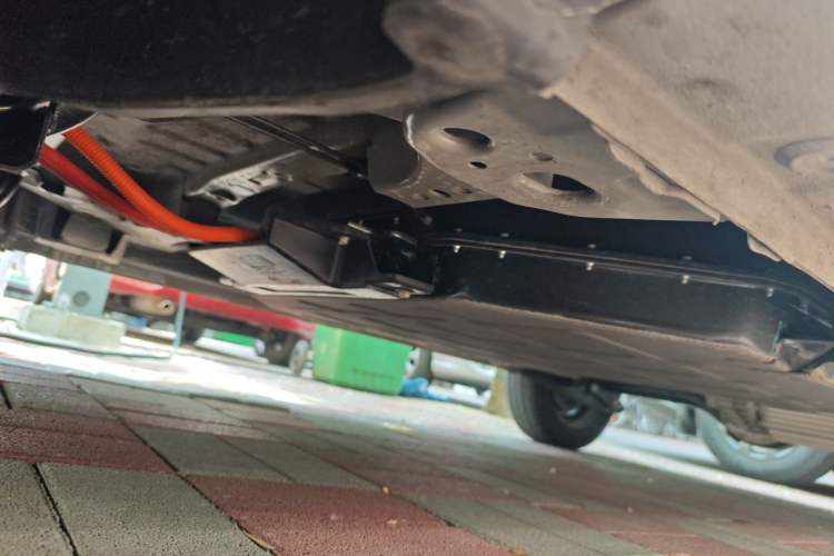 Used Wuling Hongguang MINIEV 2024 3rd Generation 215km Youth Edition Chassis Front Left