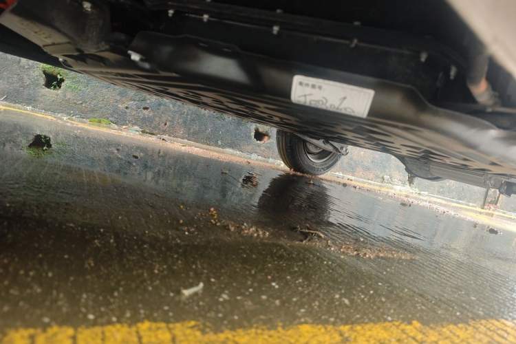 Used Wuling Hongguang MINIEV 2024 3rd Generation 215km Youth Edition Chassis Front Left