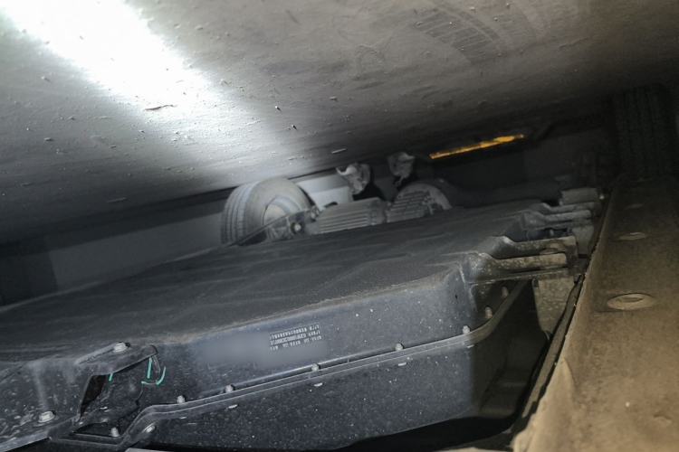 Used Wuling Hongguang MINIEV 2024 3rd Generation 215km Advanced Version Chassis Front Right