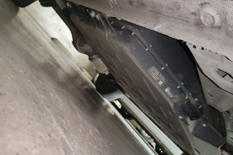 Used Wuling Hongguang MINIEV 2024 3rd Generation 215km Youth Edition Chassis Front Right