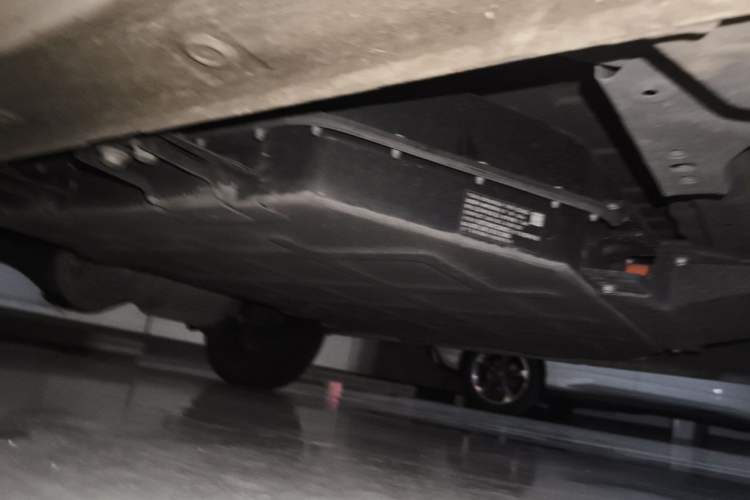 Used Wuling Hongguang MINIEV 2024 3rd Generation 215km Advanced Version Chassis Front Right