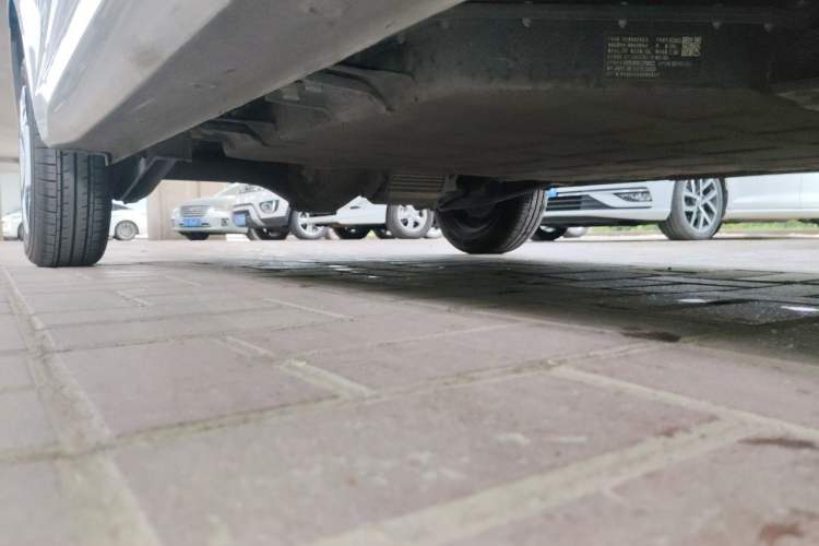 Used Wuling Hongguang MINIEV 2024 3rd Generation 215km Advanced Version Chassis Front Right