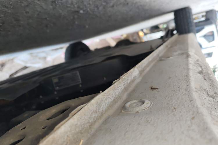 Used Wuling Hongguang MINIEV 2024 3rd Generation 215km Youth Edition Chassis Front Right