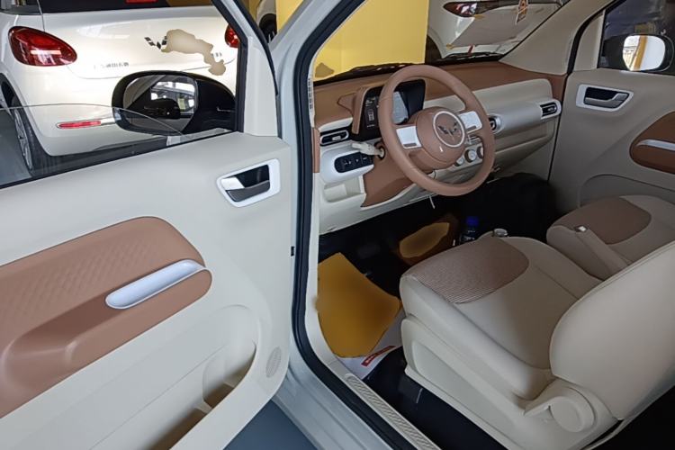 Used Wuling Hongguang MINIEV 2024 3rd Generation 215km Youth Edition Driver Seat