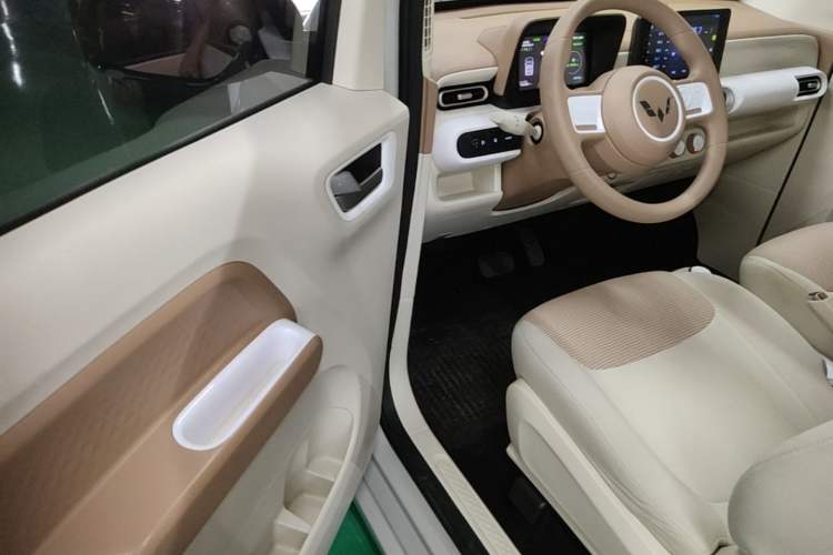 Used Wuling Hongguang MINIEV 2024 3rd Generation 215km Youth Edition Driver Seat