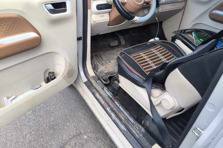Used Wuling Hongguang MINIEV 2024 3rd Generation 215km Youth Edition Driver Seat